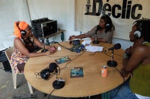 Hyova et Jearian au micro de radio déclic